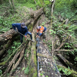 Le pont est réparé